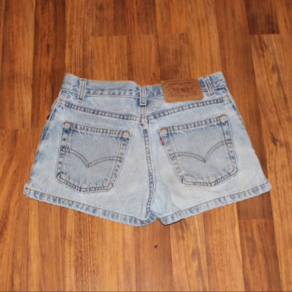 Levi’s denim shorts